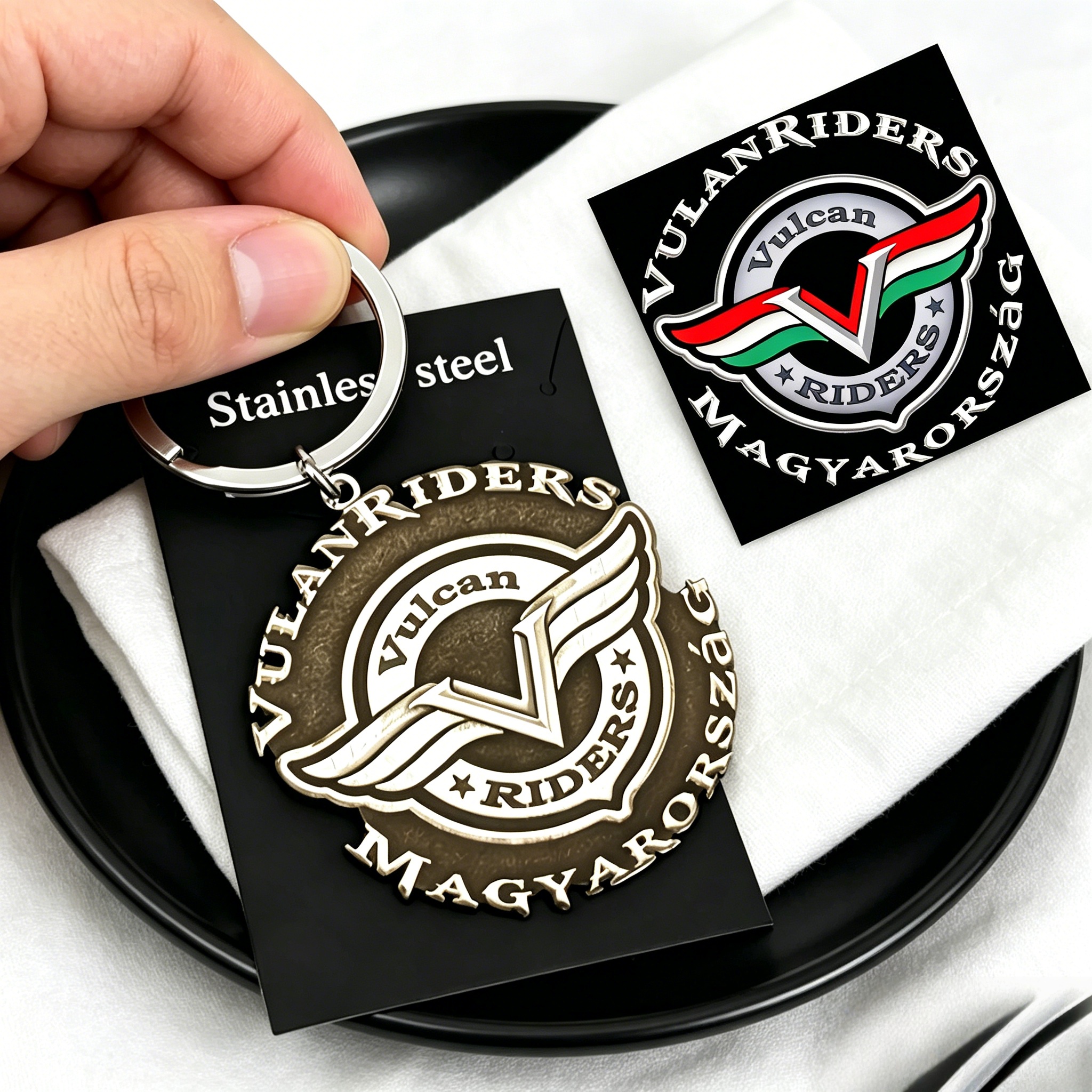 Vintage Fashion Photos - Custom Logo Keychain Vintage Personalized Club