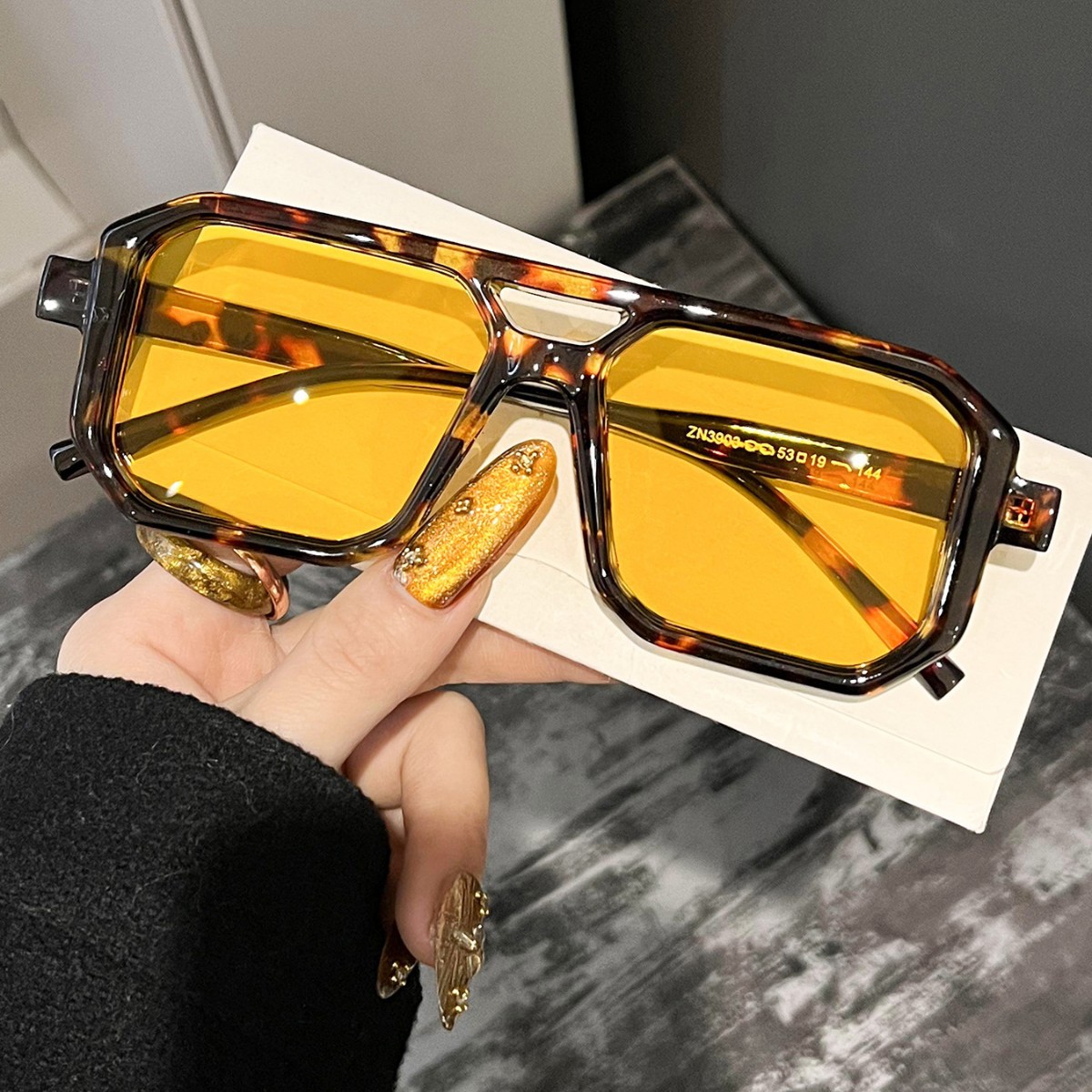 Vintage Fashion Design - New Retro Square Double Beam Sunglasses